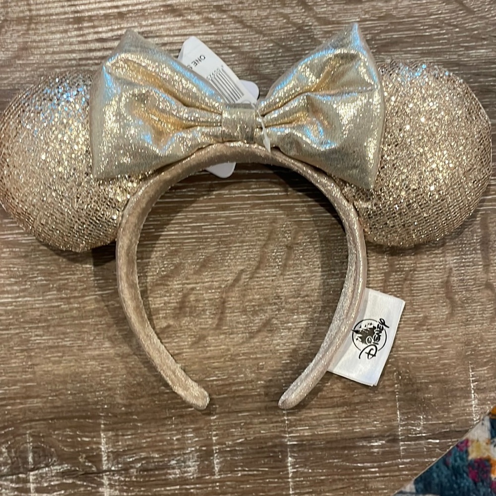 NWT Champagne Minnie Ears